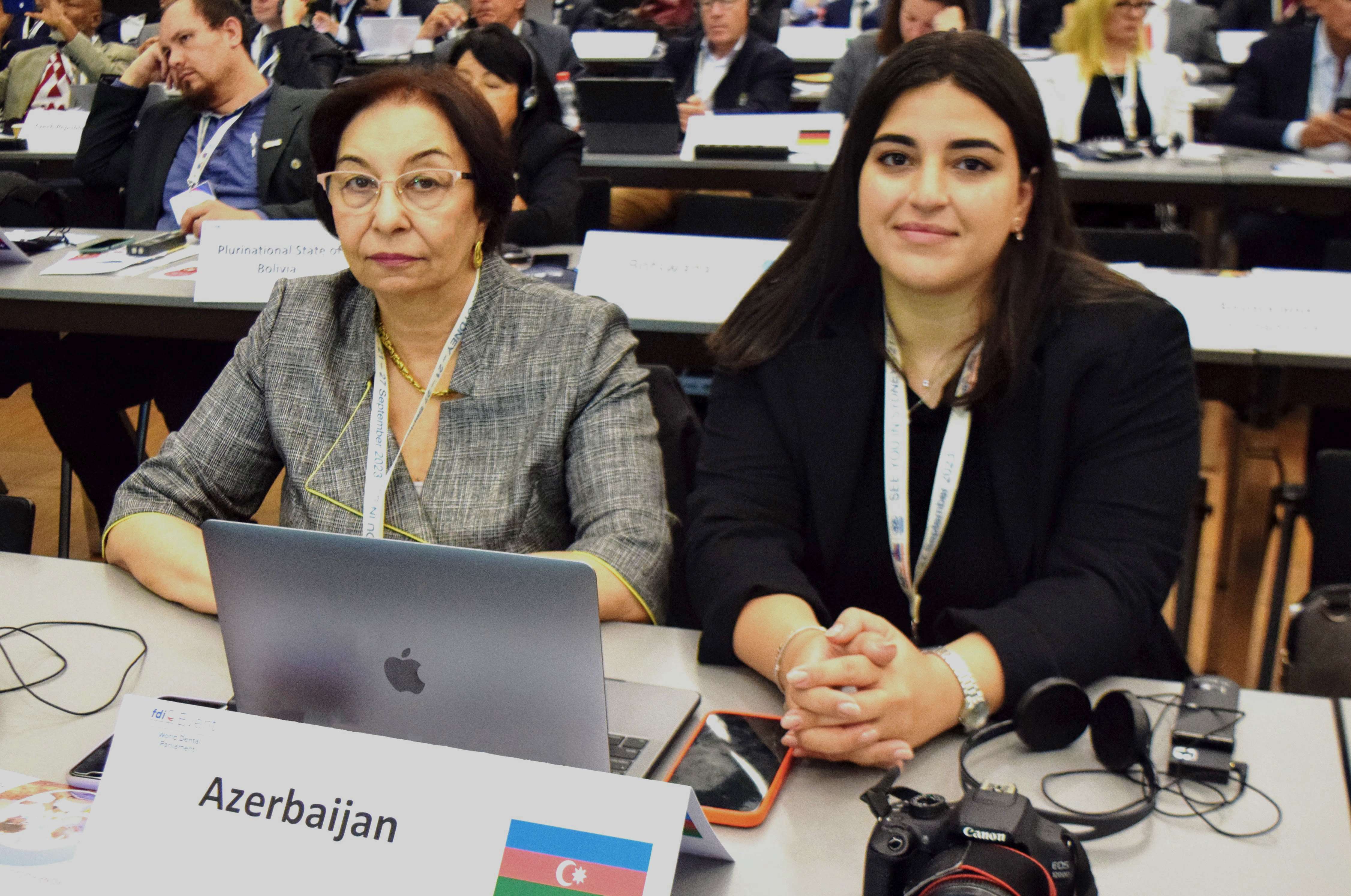 Azərbaycan Stomatoloji Assosiasiyasının nümayəndə heyəti çoxsaylı tədbirlərdə iştirak edib