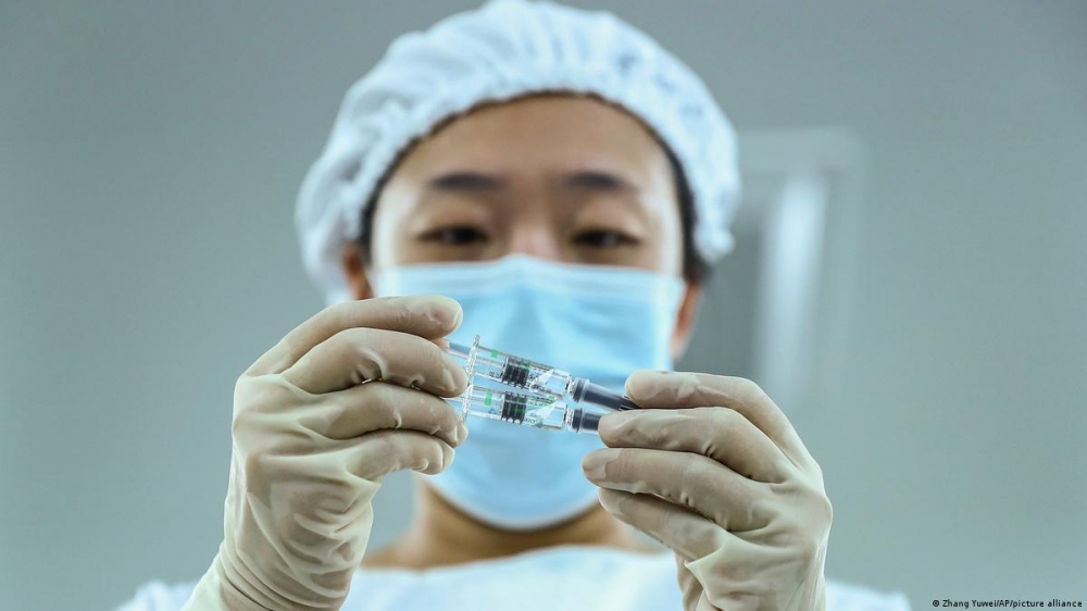 Çində COVID-19 infeksiyasına qarşı aerozol vaksinin tətbiqinə başlanılıb