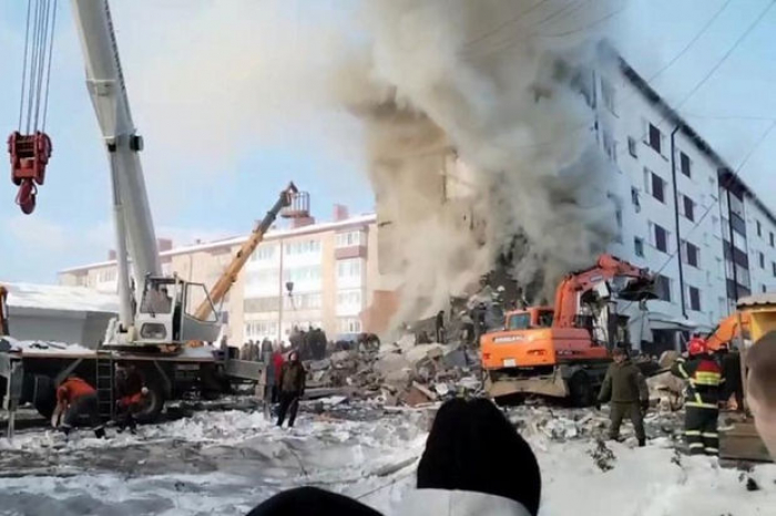Rusiyada yaşayış binasında partlayış olub, 9 nəfər ölüb, 9-u yaralanıb 