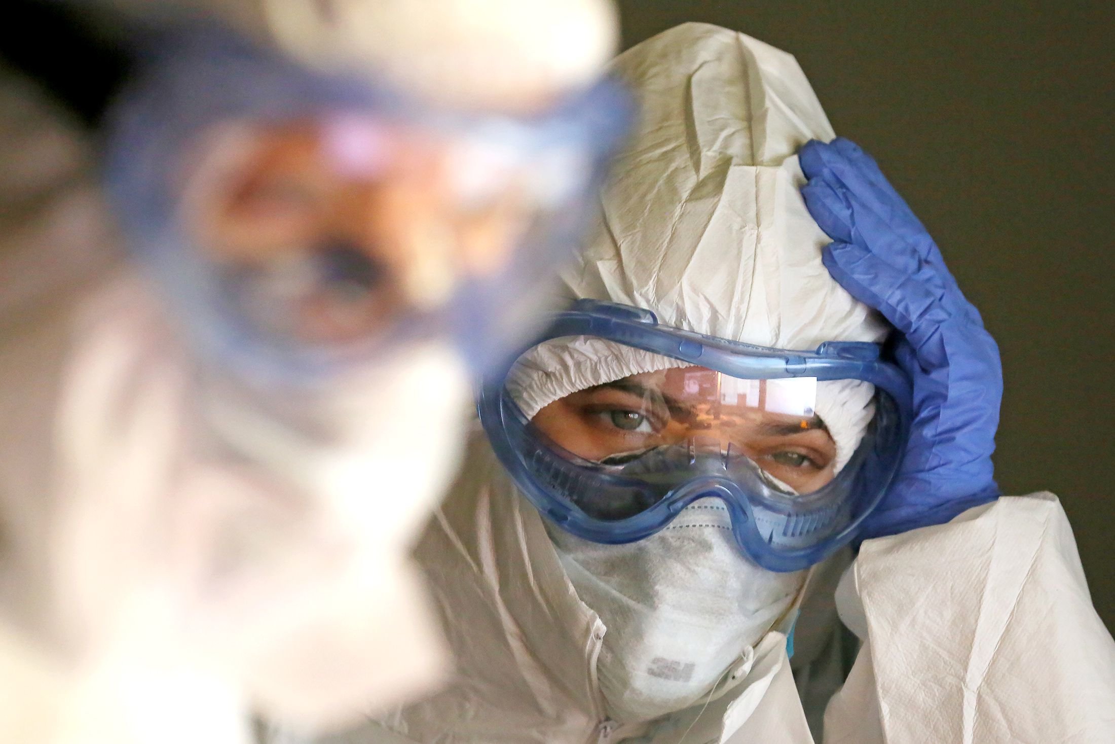 ÜST rəsmisi: “Pandemiyanın sonu haqqında danışmaq hələ tezdir”