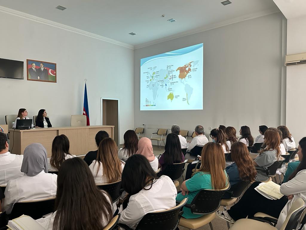 ETPİ-də həkim rezidentlərin bilik və bacarıqlarının artırılması məqsədilə seminar keçirilib