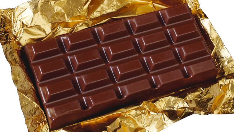 Britaniyalı həkim: “Tünd şokolad xolesterolu azaldır”
