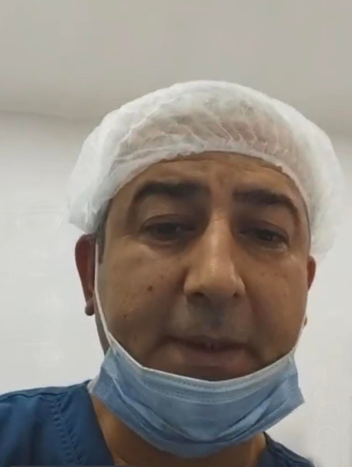 “Həkimlərimiz tanıyaq!” rubrikası təqdim edir: Plastik cərrah Vüqar Əsgərov