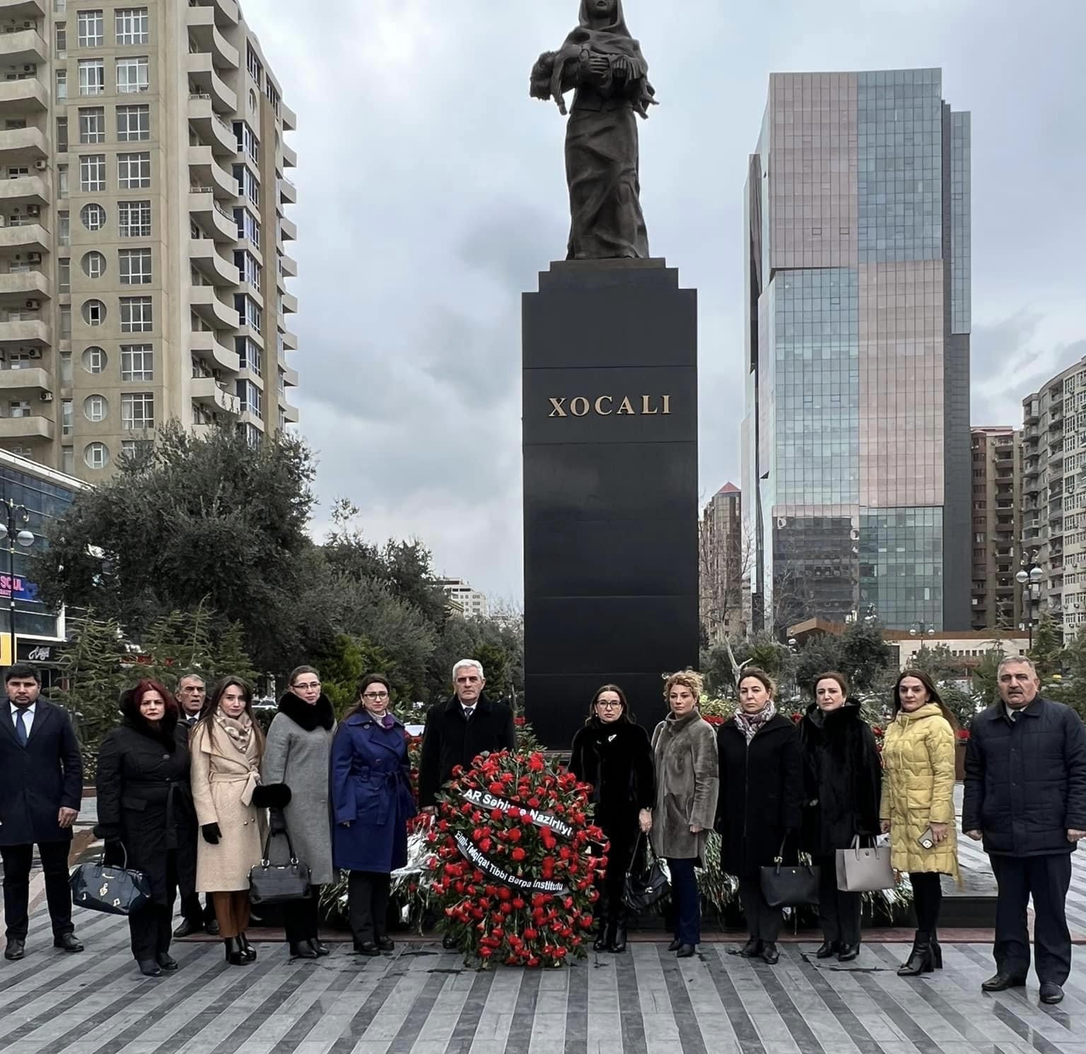 ETTBİ-nin rəhbərliyi “Ana harayı” abidəsini ziyarət edib