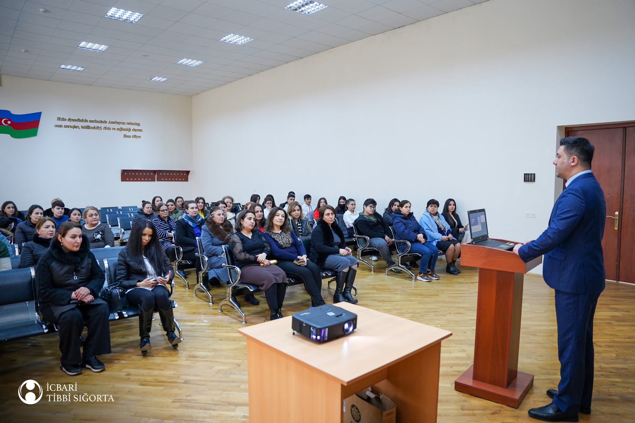 Bu həftə müxtəlif qurumlarda icbari tibbi sığorta ilə bağlı maarifləndirmə təlimləri keçirilib