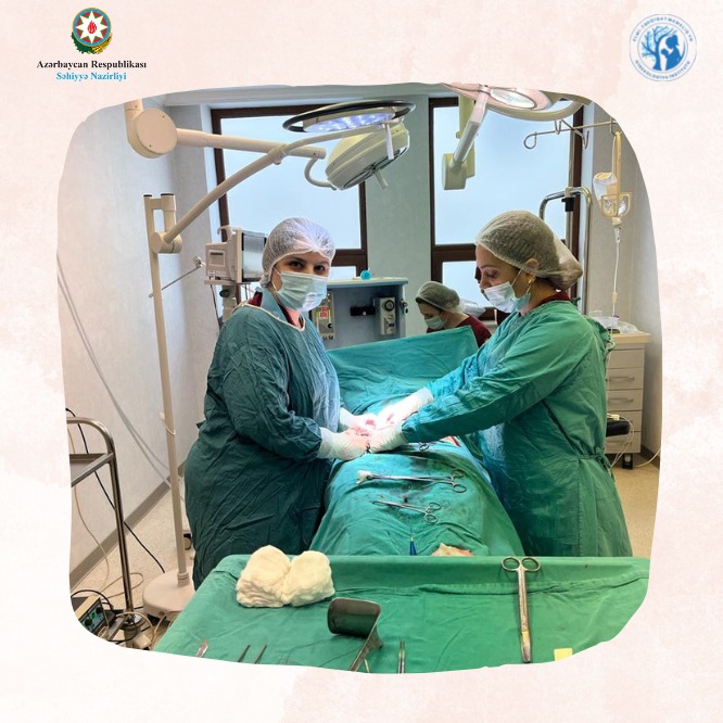 Ağır vəziyyətdə ETMGİ-yə müraciət edən xəstəyə konservativ miomektomiya əməliyyatı icra olunub