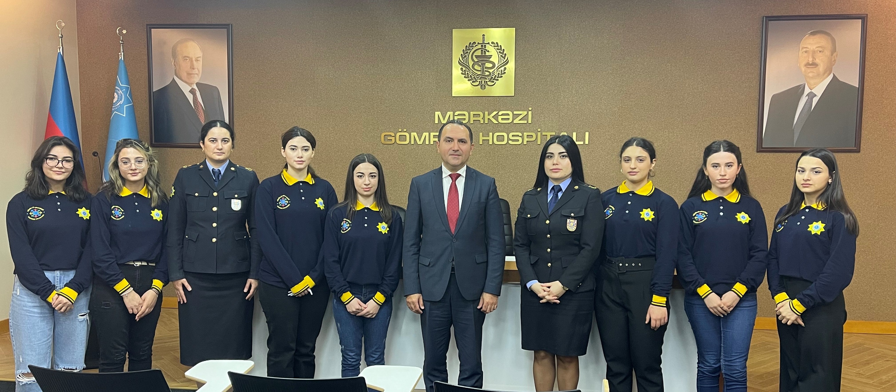 DGK-nın Tibbi Xidmət İdarəsində çalışacaq könüllü gömrükçülərlə görüş keçirilib