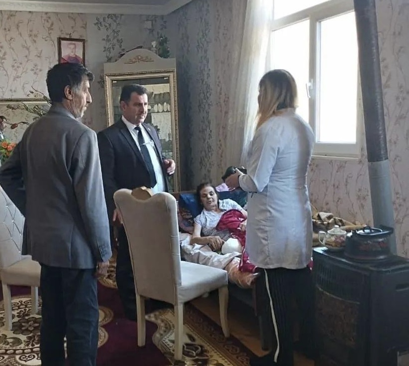 I qrup əlil olan Xocalı sakini evində ziyarət edilib