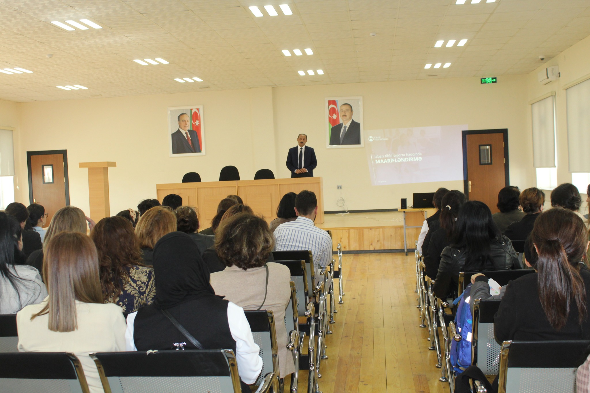 Mingəçevirdə şagirdlər icbari tibbi sığorta barədə məlumatlandırılıb  
