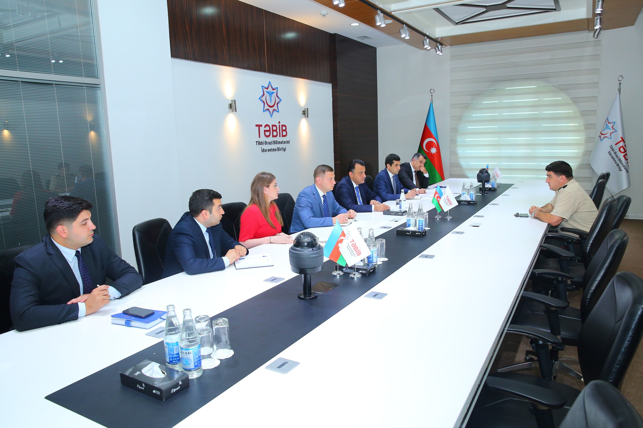 TƏBİB-in İcraçı direktoru vətəndaşları qəbul edib