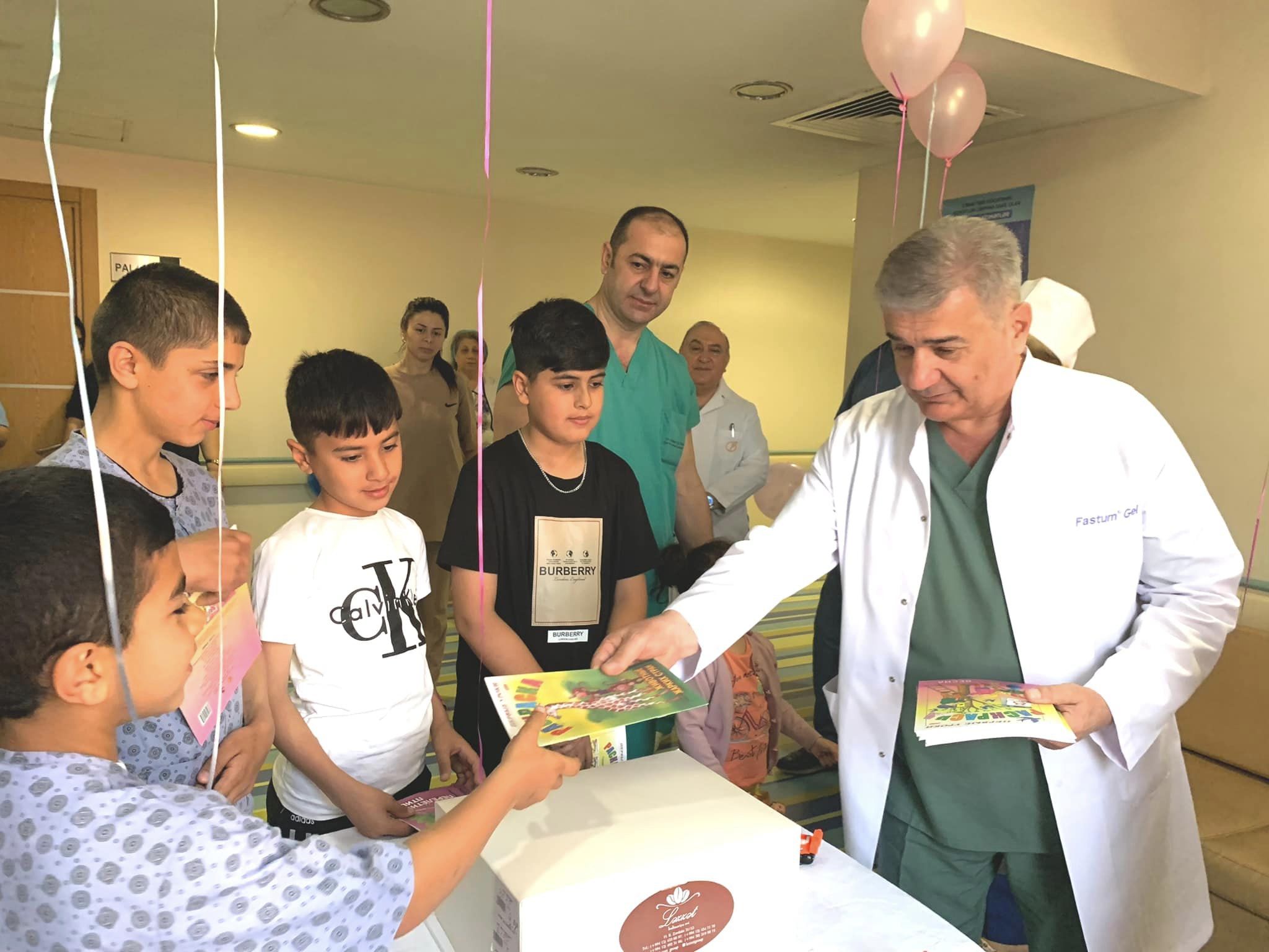 Respublika Kliniki Uroloji Xəstəxanasında Uşaqların Beynəlxalq Müdafiəsi Günü qeyd edilib