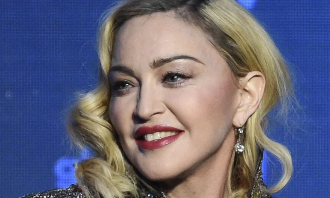 Madonna bakterial infeksiya diaqnozu ilə xəstəxanaya yerləşdirilib