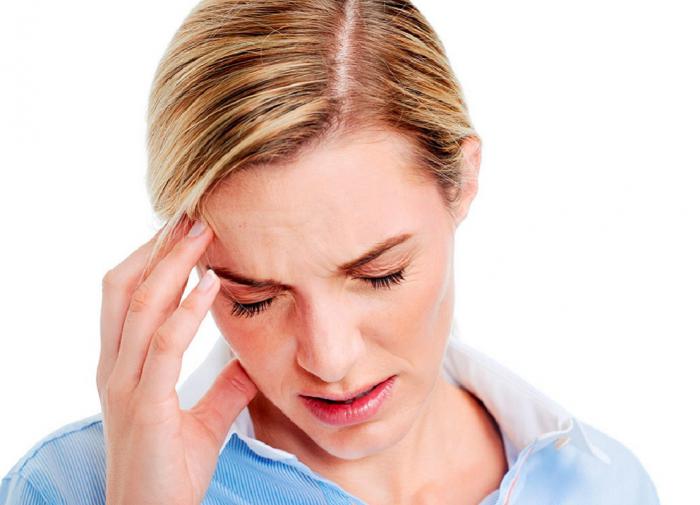 Otorinolarinqoloq qulaq ağrıları zamanı özünüzə necə kömək edəcəyinizi izah edib