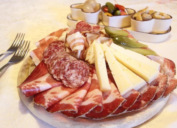 Hansı qida mədəaltı vəzini məhv edir? Endokrinoloq izah etdi