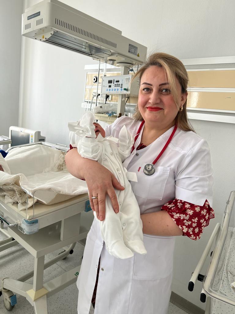 Neonatoloq Vəfa Axundova - “Həkimlərimizi tanıyaq!” rubrikası