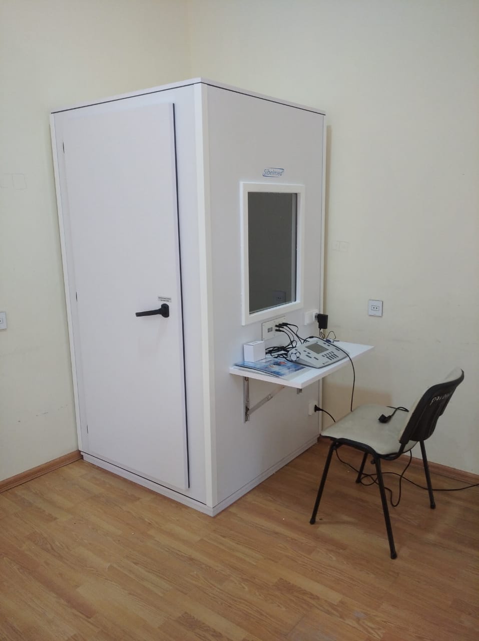 Gəncədə Z.Məmmədov adına xəstəxanaya müasir standartlara cavab verən audiometriya cihazı quraşdırılıb