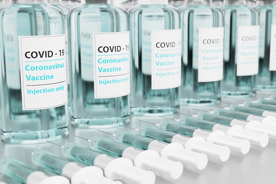 Bioloq COVID-19-a qarşı peyvənddən sonra yaranan fəsadların səbəblərini açıqlayıb