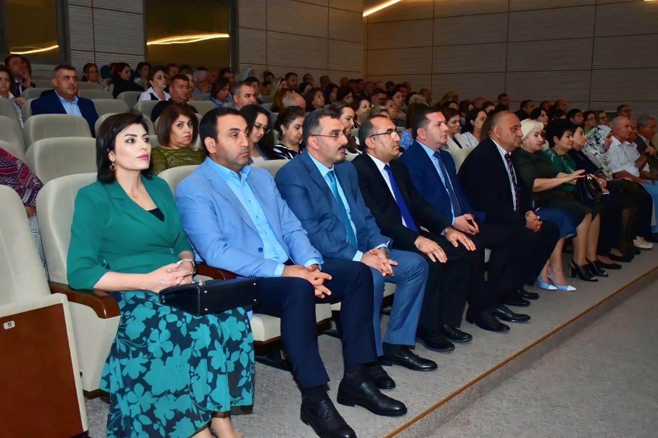 Sumqayıt Tibb Mərkəzinin direktoru şəhidlərə həsr olunmuş filmin təqdimatında iştirak edib