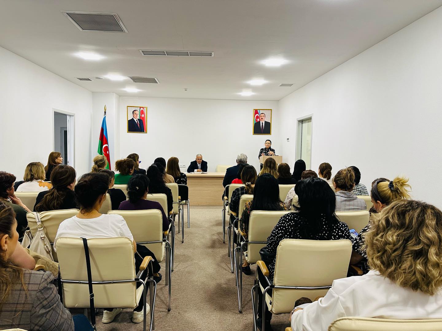 Abşeron Rayon Mərkəzi Xəstəxanasında patronaj xidmətinin yeni modeli ilə bağlı təlim keçirilib
