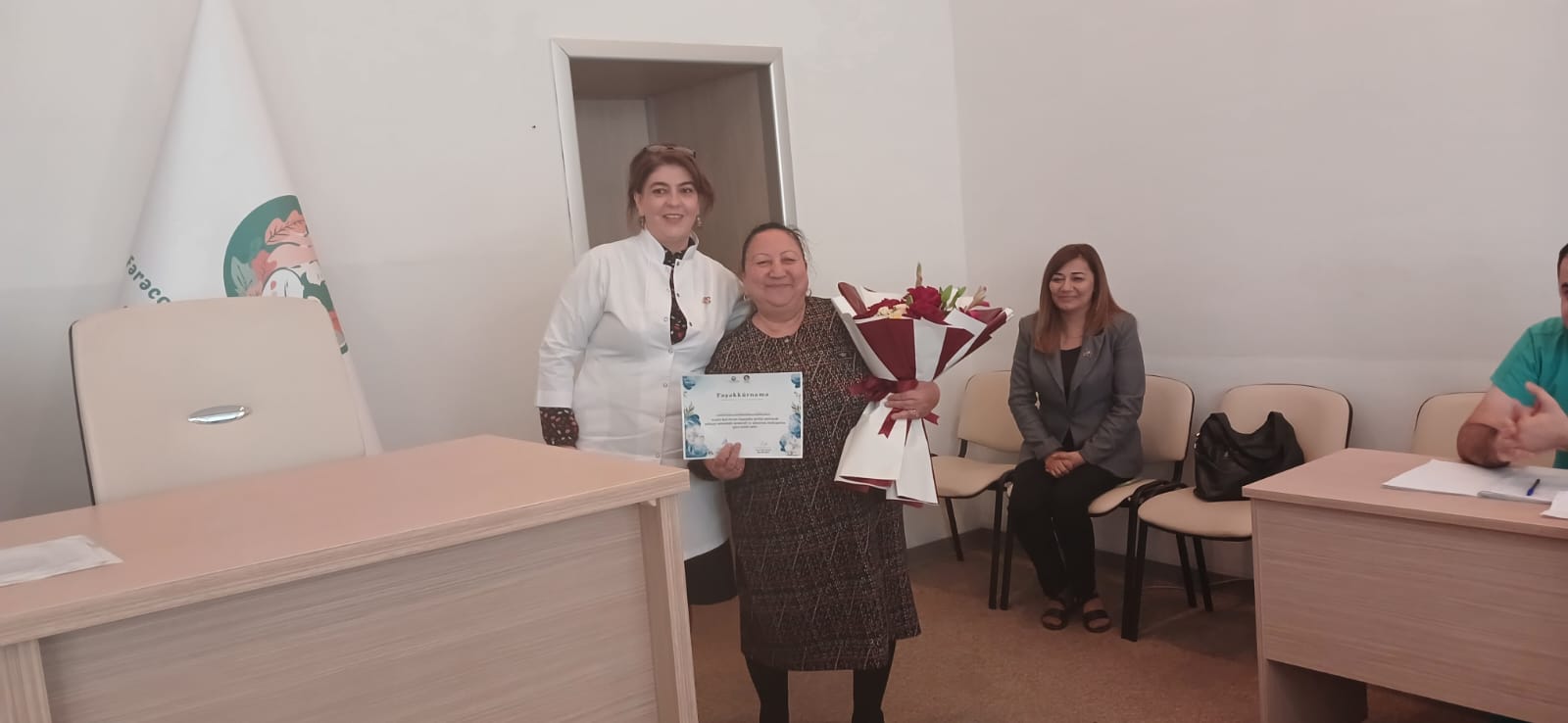 Elmi-Tədqiqat Pediatriya İnstitutunun əməkdaşı yaş həddi ilə bağlı təqaüdə yola salınıb