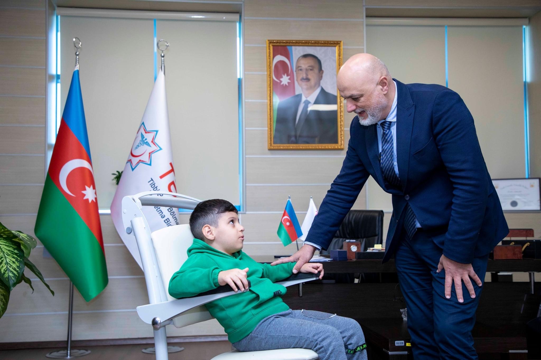 Həkim olmaq istəyən fiziki məhdudiyyətli uşağın arzusu reallaşıb 
