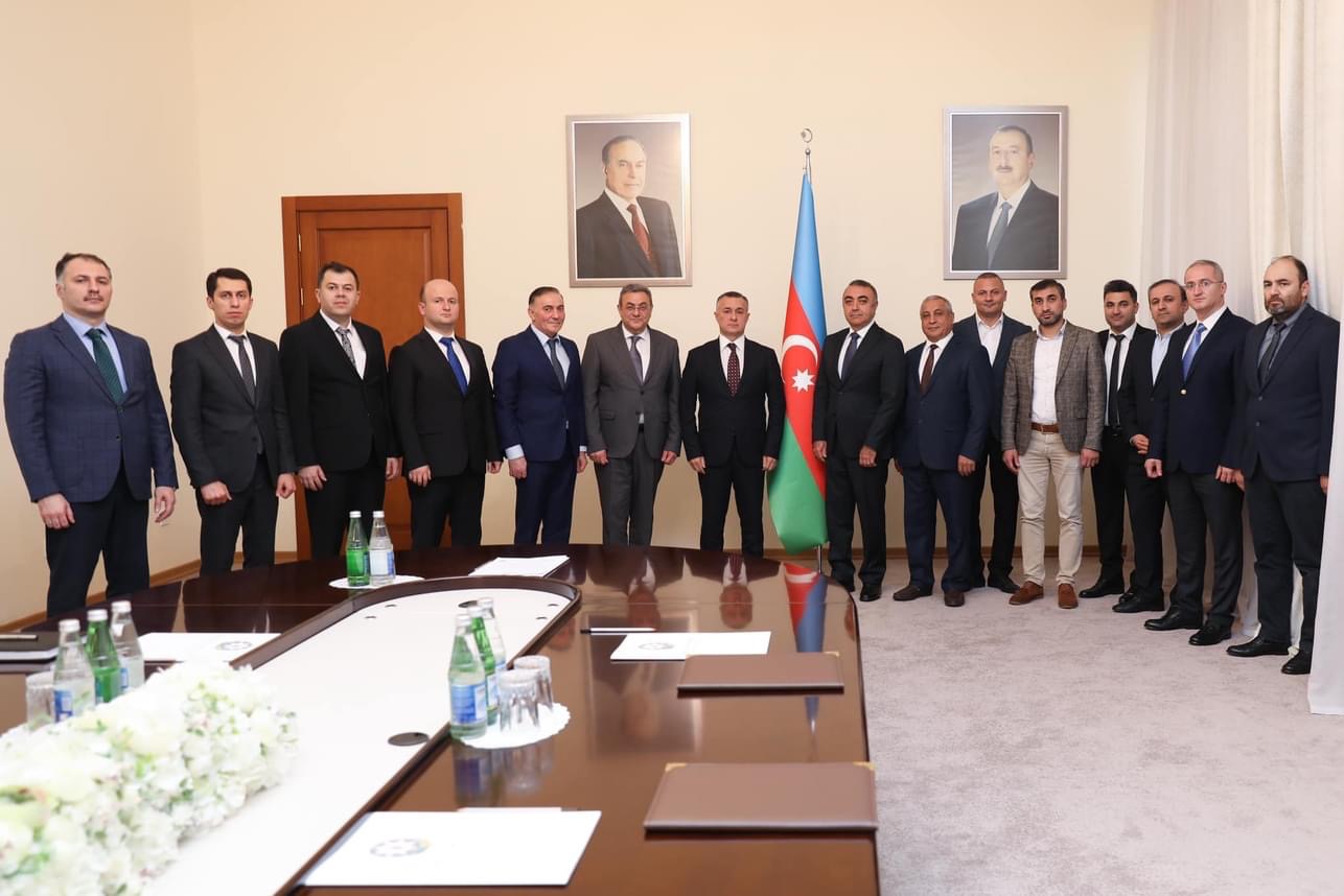 Səhiyyə dekadası çərçivəsində həkim mütəxəssislər Səhiyyə Nazirliyinin diplomları ilə təltif ediliblər