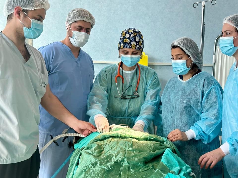 Respublika Perinatal Mərkəzində ilk dəfə yenidoğulmuşa “Qasrtoşizisin təmiri” əməliyyatı uğurla icra edilib