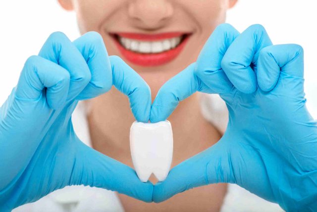 Diş əti xəstəliyi ürək sağlamlığına necə mənfi təsir göstərir?