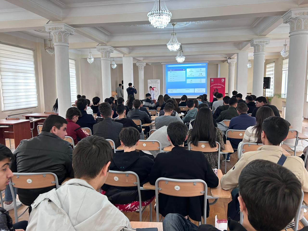 Respublika QİÇS-lə Mübarizə Mərkəzi Azərbaycan Texniki Universitetində İİV-lə bağlı maarifləndirmə aksiyası keçirib