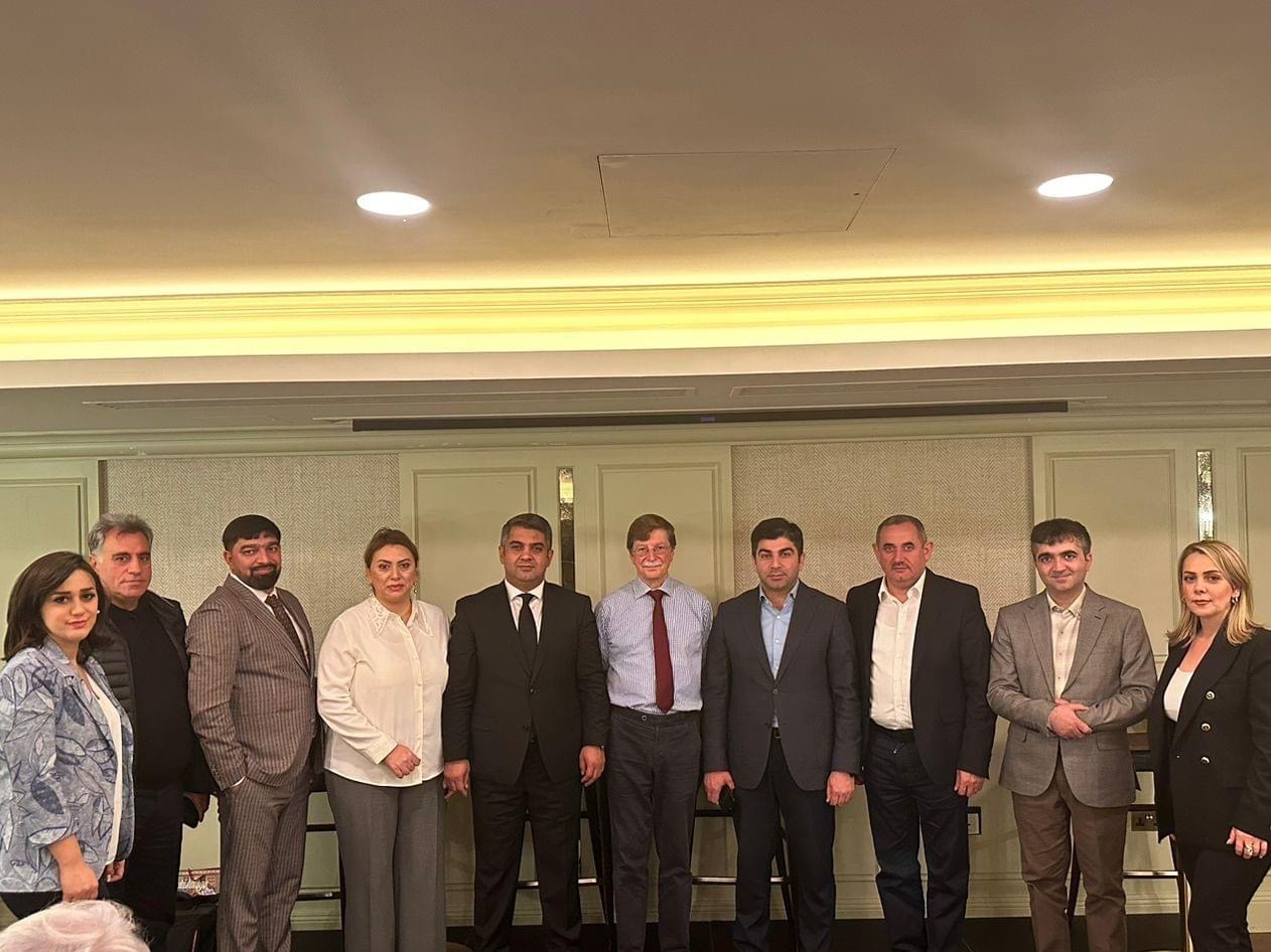 Agentliyin Maliyyə departamentinin rəhbəri Londonda peşəkar mühasib təşkilatlarının mütəxəssisləri ilə görüşüb