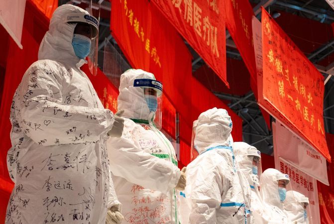 Professor koronavirusun mənşəyinin sirrini açıqlayıb