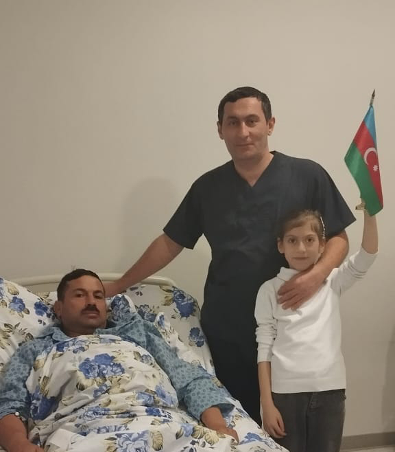 Birinci Qarabağ müharibəsində xəsarət almış qazinin bədənindən 3 qəlpə çıxarılıb