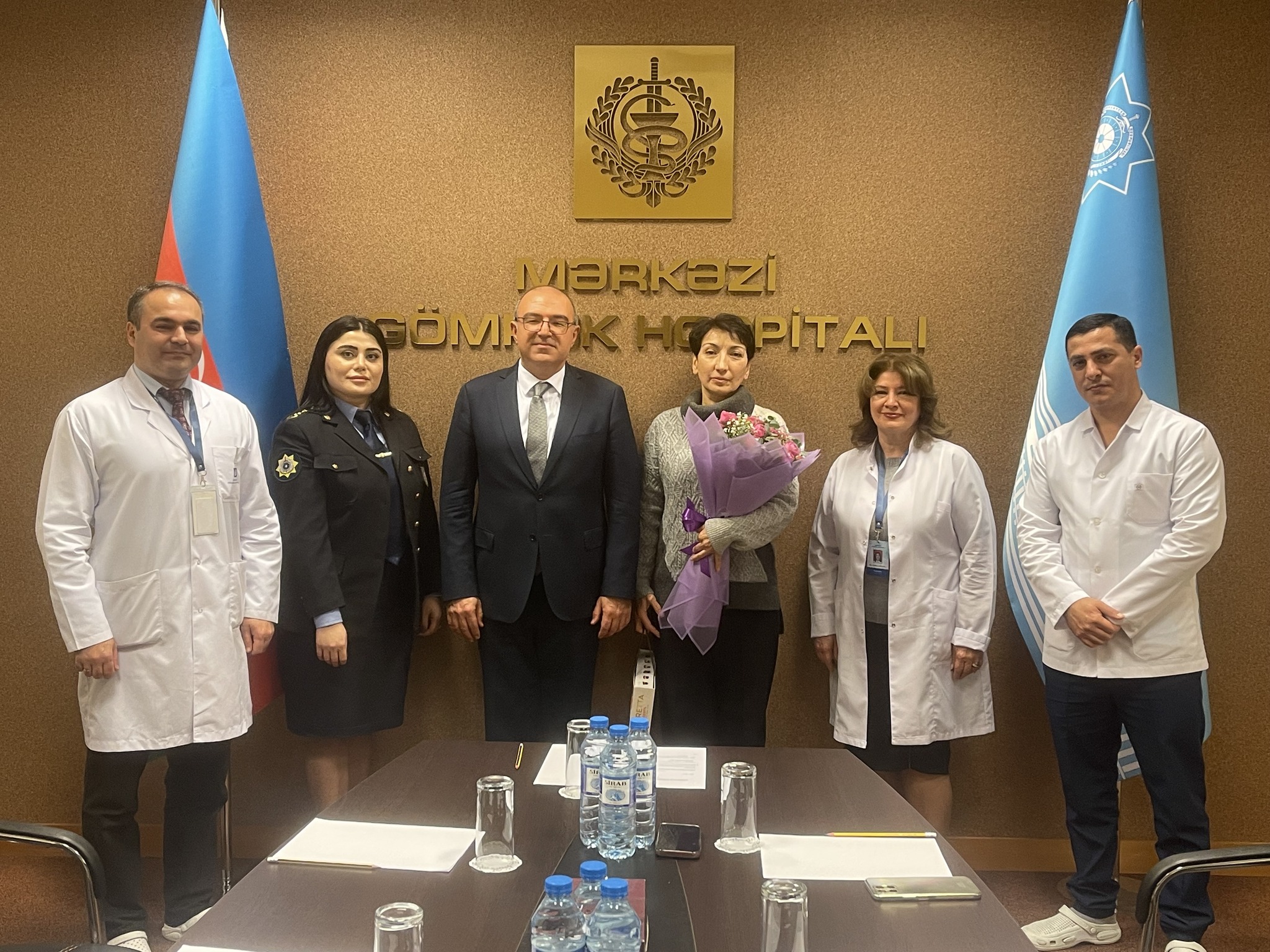  Mərkəzi Gömrük Hospitalının tibb bacısı yaş həddi ilə bağlı təqaüdə göndərilib 