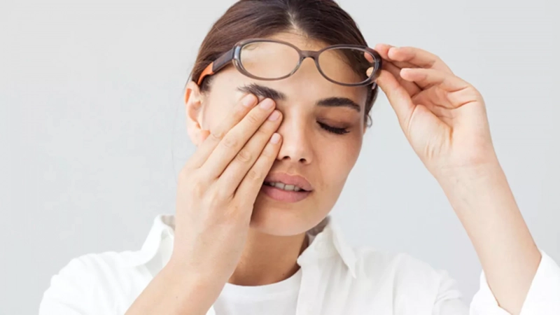Zobun yaratdığı oftalmoloji simptomlar hansılardır?