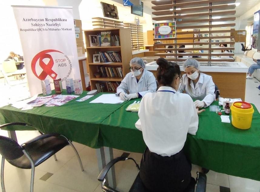Respublika QİÇS-lə Mübarizə Mərkəzi Sumqayıtda İİV-in erkən aşkarlanması ilə bağlı aksiya keçirib