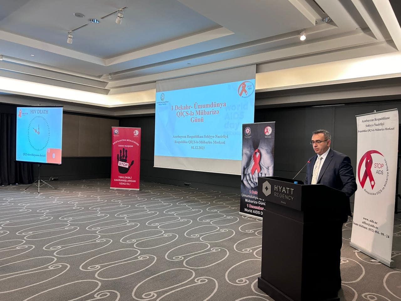 Ümumdünya QİÇS-lə Mübarizə Günü ilə əlaqədar konfrans təşkil edilib