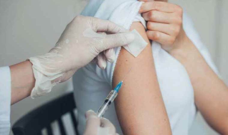 Yeniyetməlik dövründə edilən HPV peyvəndi uşaqlıq boynu xərçənginin qarşısını ala bilər