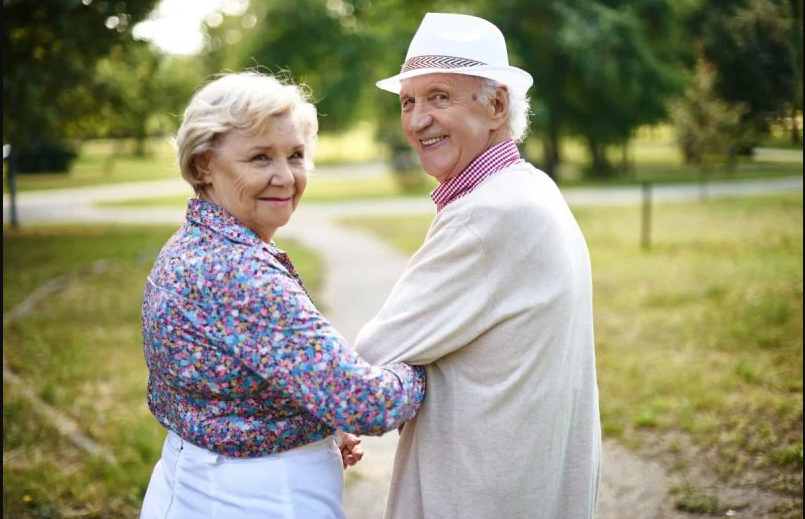 GeroScience: İsveç alimləri yüz yaşlıların qan tərkibinin xüsusiyyətlərini müəyyən ediblər
