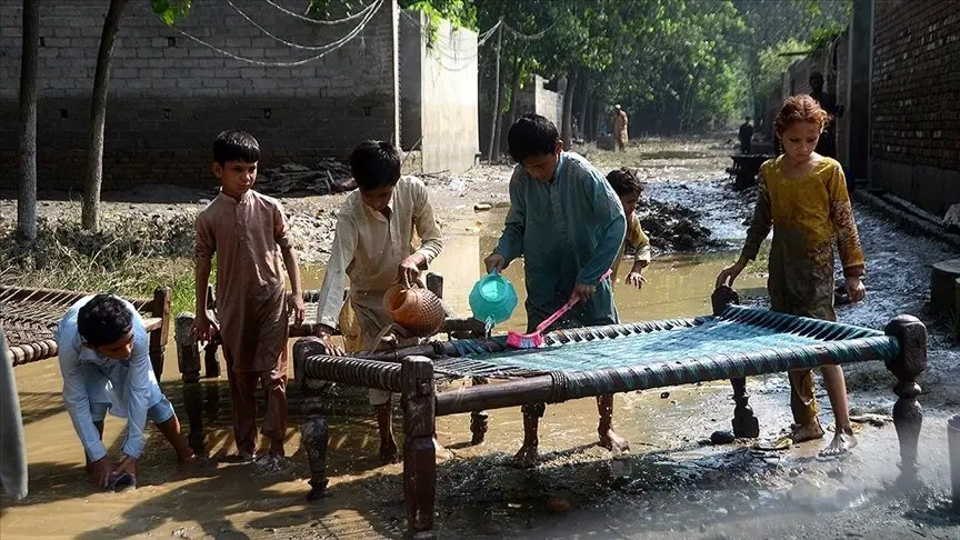 Pakistanda epidemiya həyəcanı: Son 10 gündə 36 uşaq ölüb