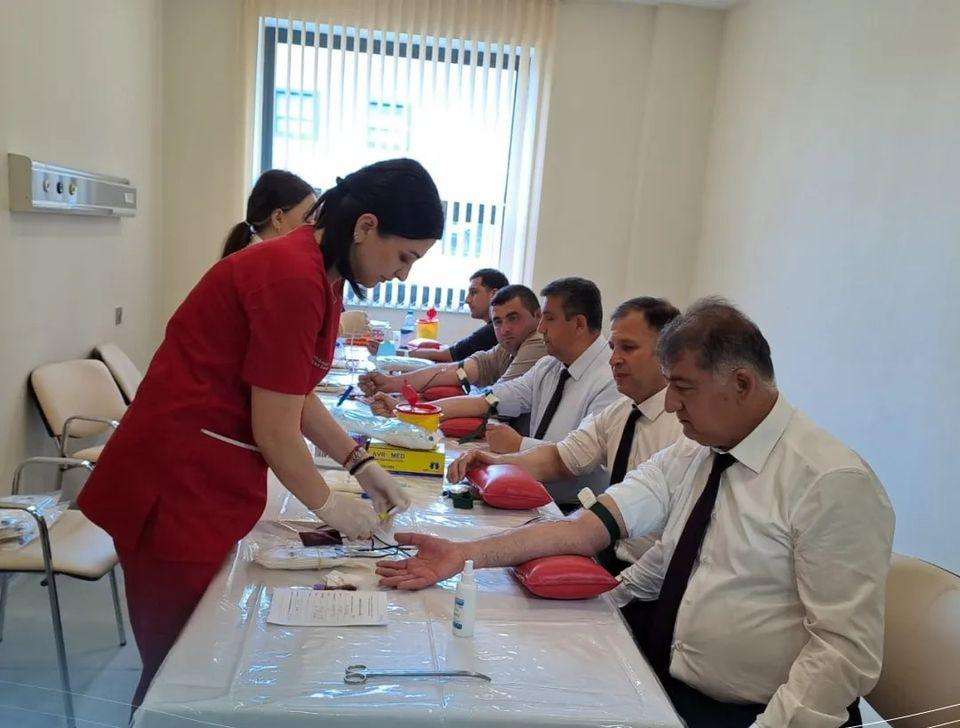 Samux Rayon Mərkəzi Xəstəxanasında qanvermə aksiyası keçirilib