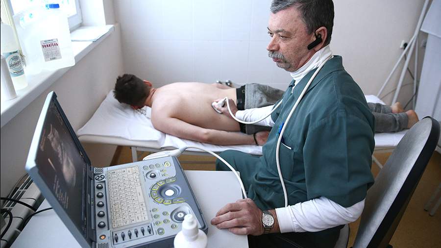 Uroloq böyrək daşlarının çıxarılmasının müasir üsullarından danışıb