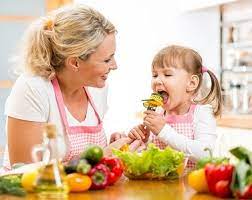 Sağlam qidalanmanın 10 əsas qaydasına əməl etmək vacibdir