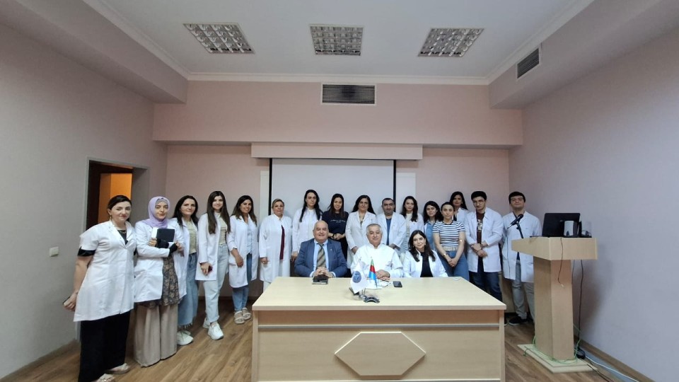      Seminarda revmatoid artritin diaqnostikasından danışılıb       