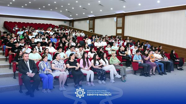 Naxçıvanda 11-ci sinif buraxılış məzunları üçün qəbul imtahanı öncəsi stresslə mübarizə üsullarına dair tədbir təşkil olunub