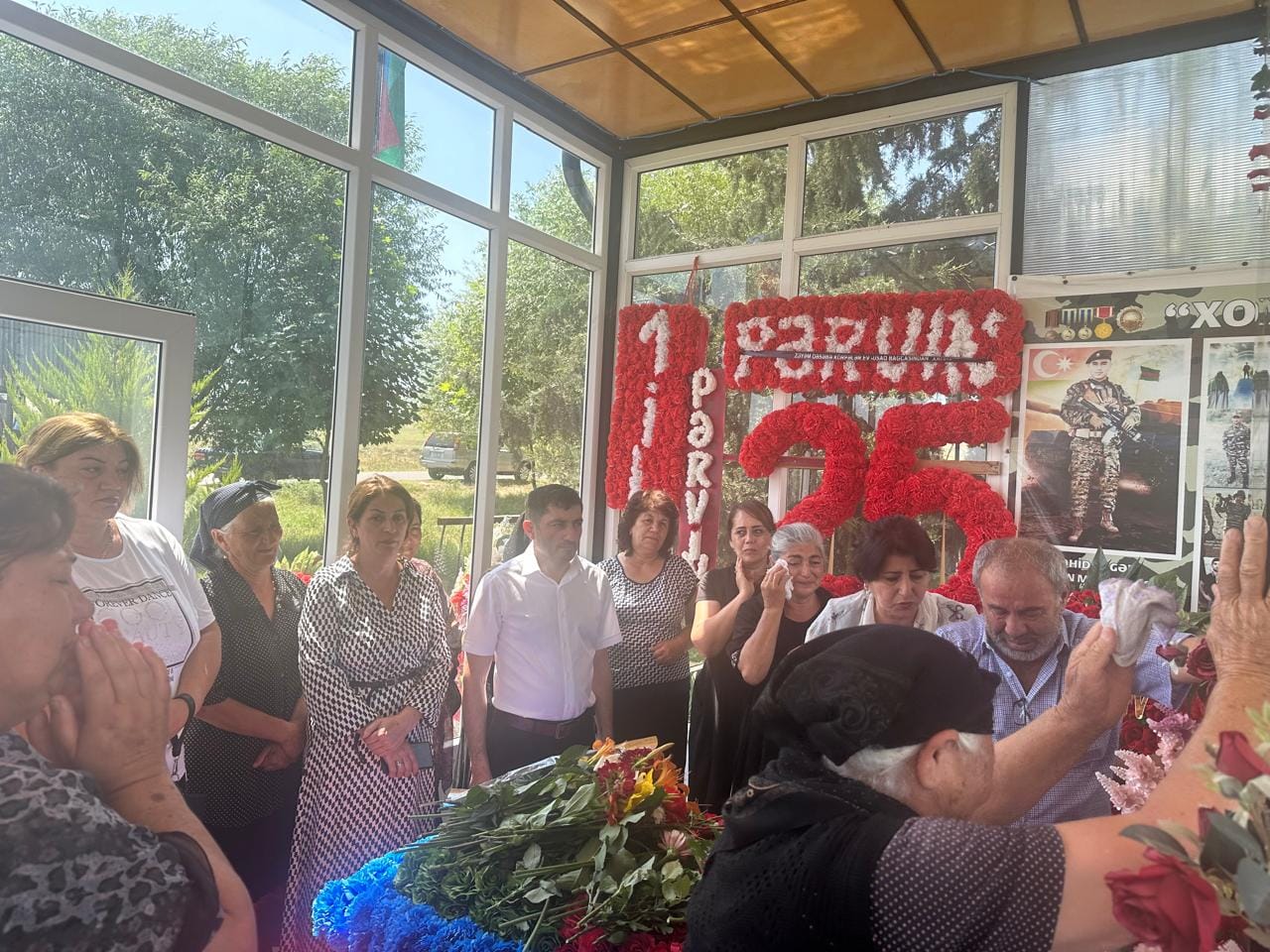 Vətən müharibəsi şəhidi Pərvin Məmmədovun doğum günü məzarı yanında qeyd olunub  