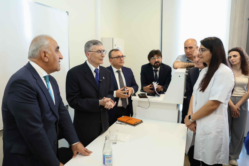 Dünya şöhrətli alim Əziz Səncər Azərbaycan Dövlət İqtisad Universitetində olub