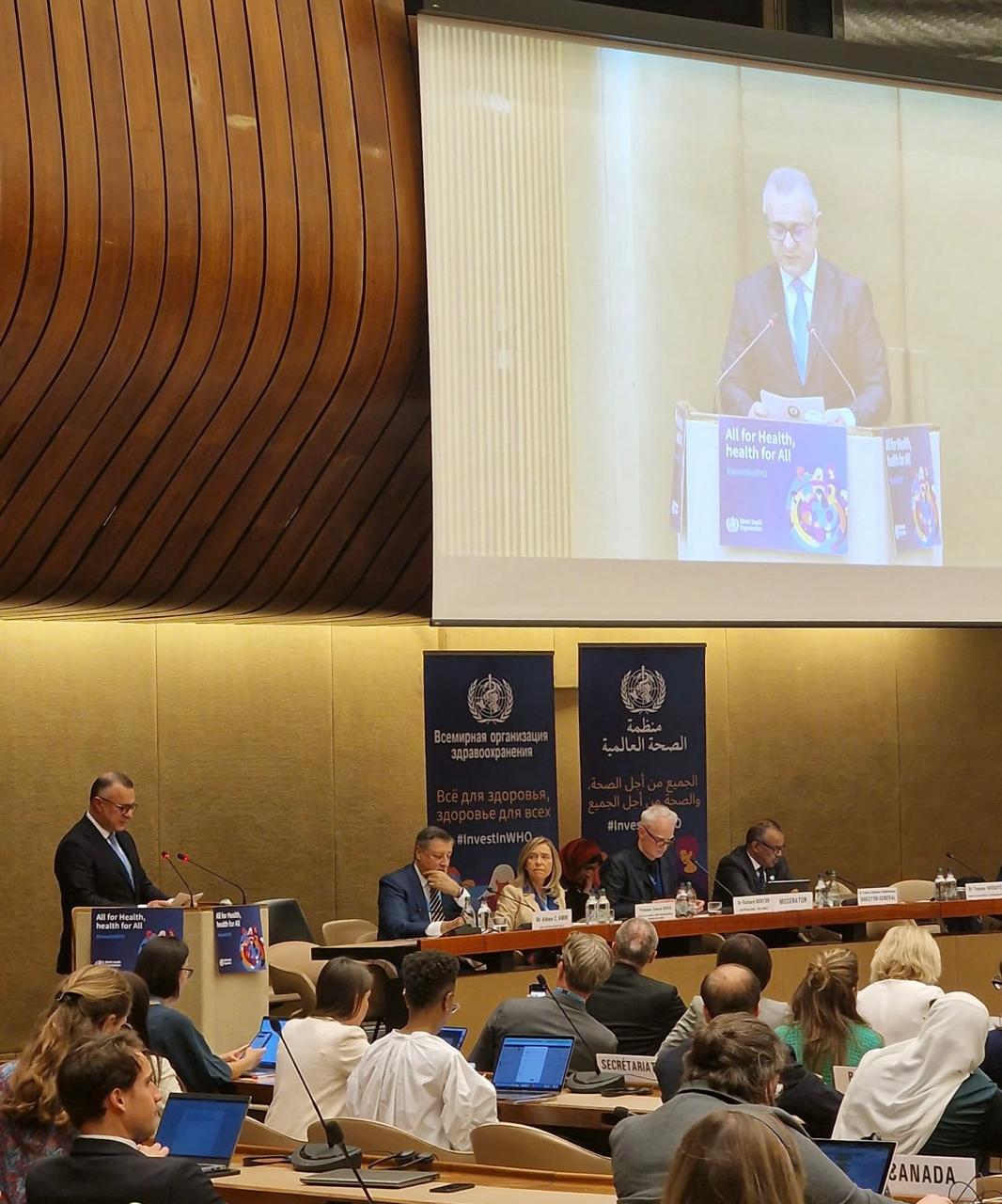 Teymur Musayev “İqlim dəyişikliyi və səhiyyə: Birgə fəaliyyət üçün qlobal baxış” adlı dəyirmi masada çıxış edib