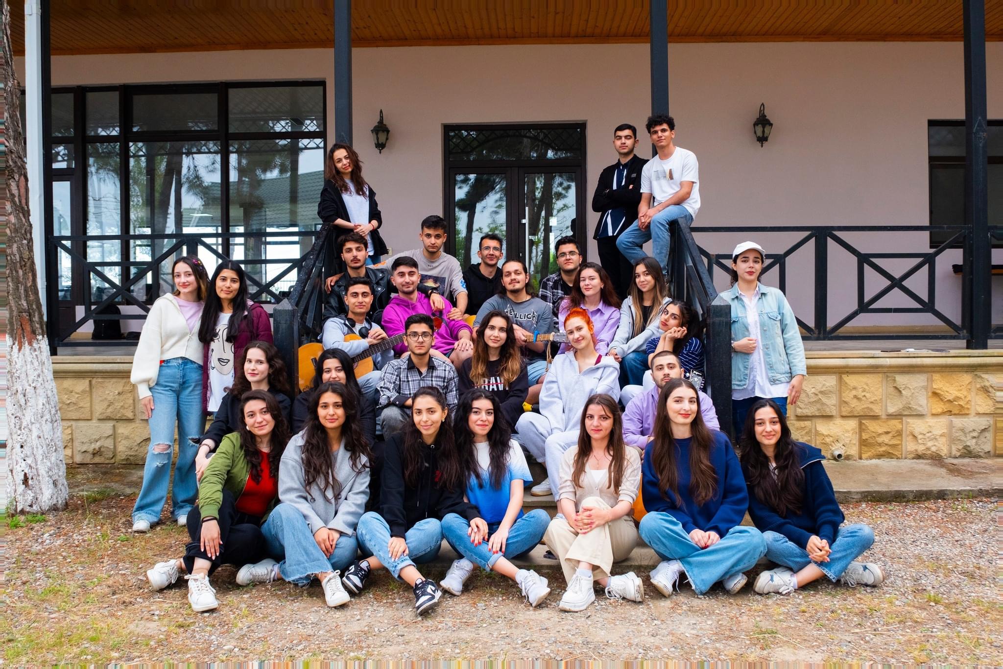 “Çinar” və “Şəfa” ansambllarının üzvləri «Təbib» düşərgəsində istirahət ediblər