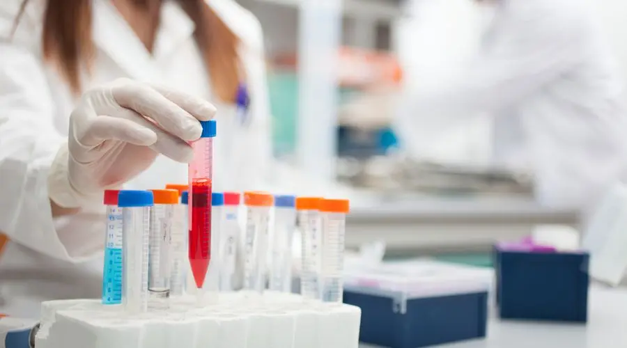 Xərçəng müalicəsində tarixi addım! Fərdi peyvəndlə müalicə