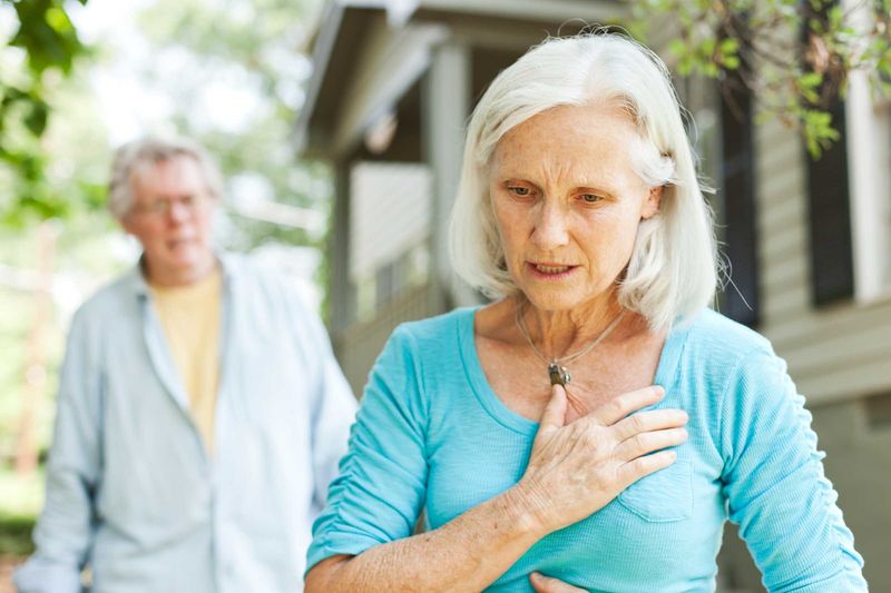 Həkim nəfəs darlığı və başgicəllənməni infarktın xəbərçisi adlandırıb